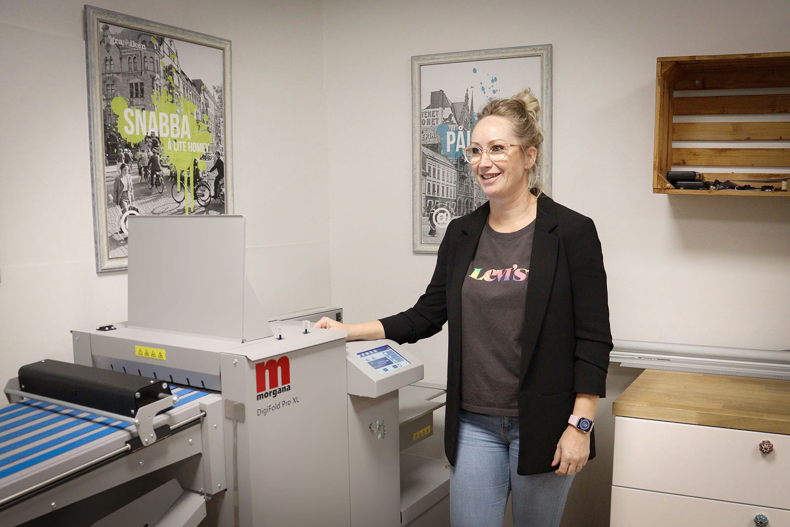 At Graphiken - Site Manager- Digifold Pro XL